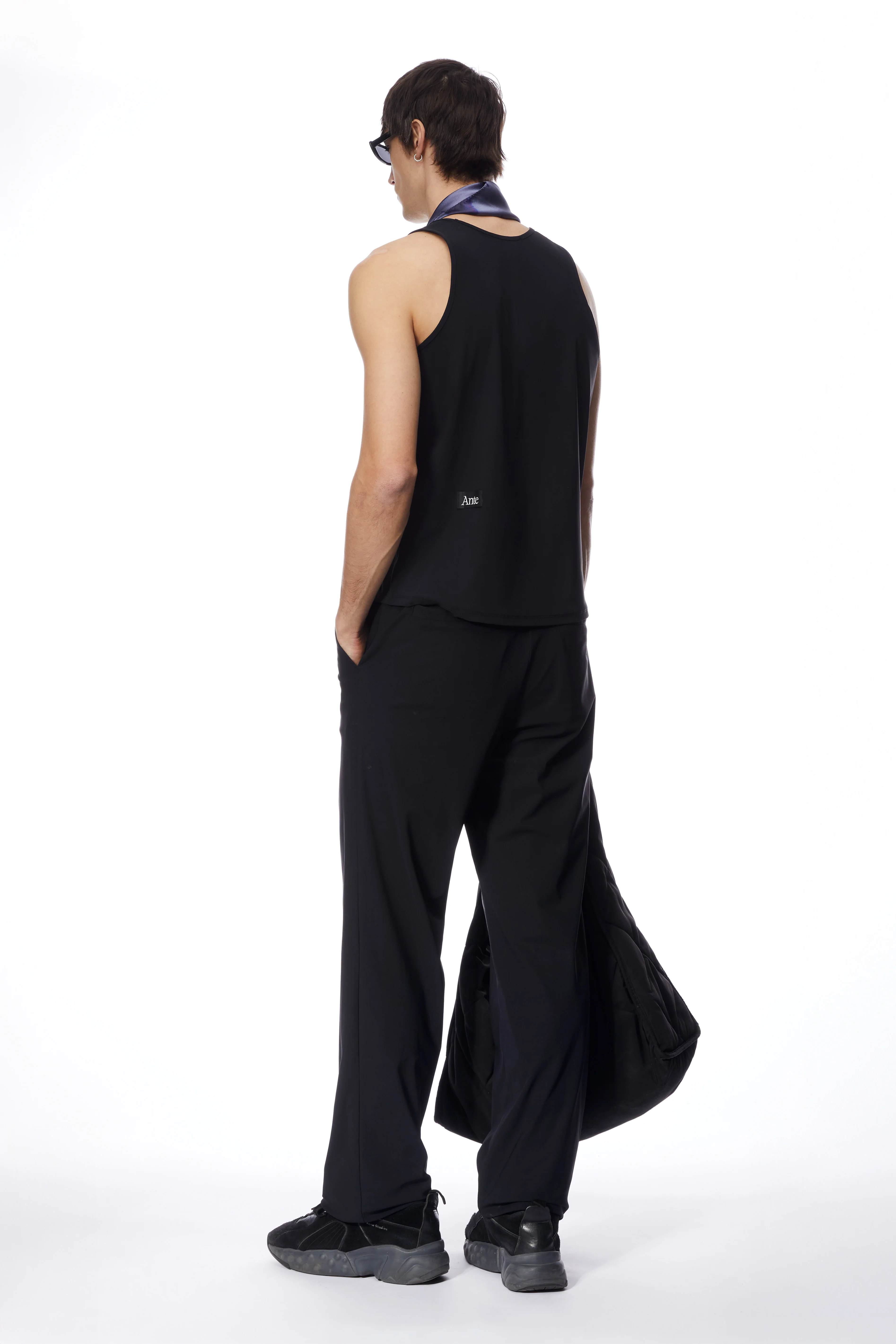 LIGHTWEIGHT TANK - Image 4